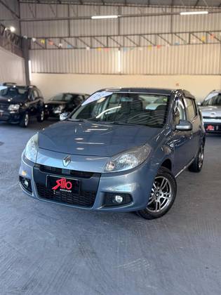 RENAULT SANDERO 1.6 EXPRESSION 8V FLEX 4P MANUAL RENAULT SANDERO 1.6 EXPRESSION 8V FLEX 4P MANUAL
